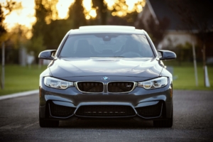 grill-of-bmw-car